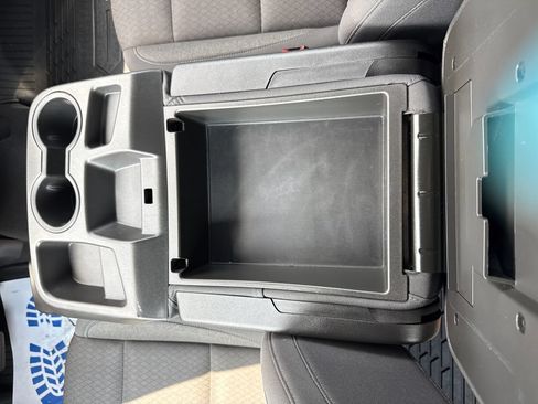 Used 2023 Chevrolet Silverado 1500 LT AWD/4WD image 26