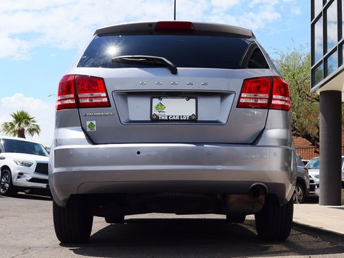 Used 2020 Dodge Journey SE image 12
