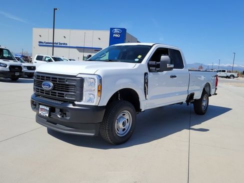 New 2025 Ford F350 XL image 4