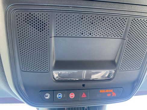 Used 2025 Chevrolet Equinox LT image 24