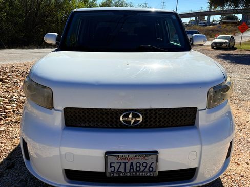 Used 2008 Scion xB image 8