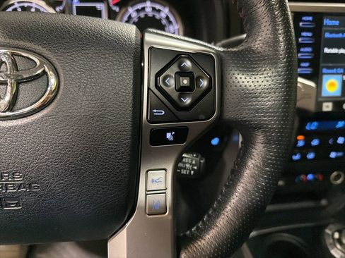 Used 2023 Toyota 4Runner Limited image 14