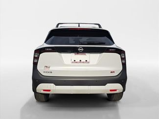 New 2026 Nissan Kicks SR w/ Illumination Package FWD video 4