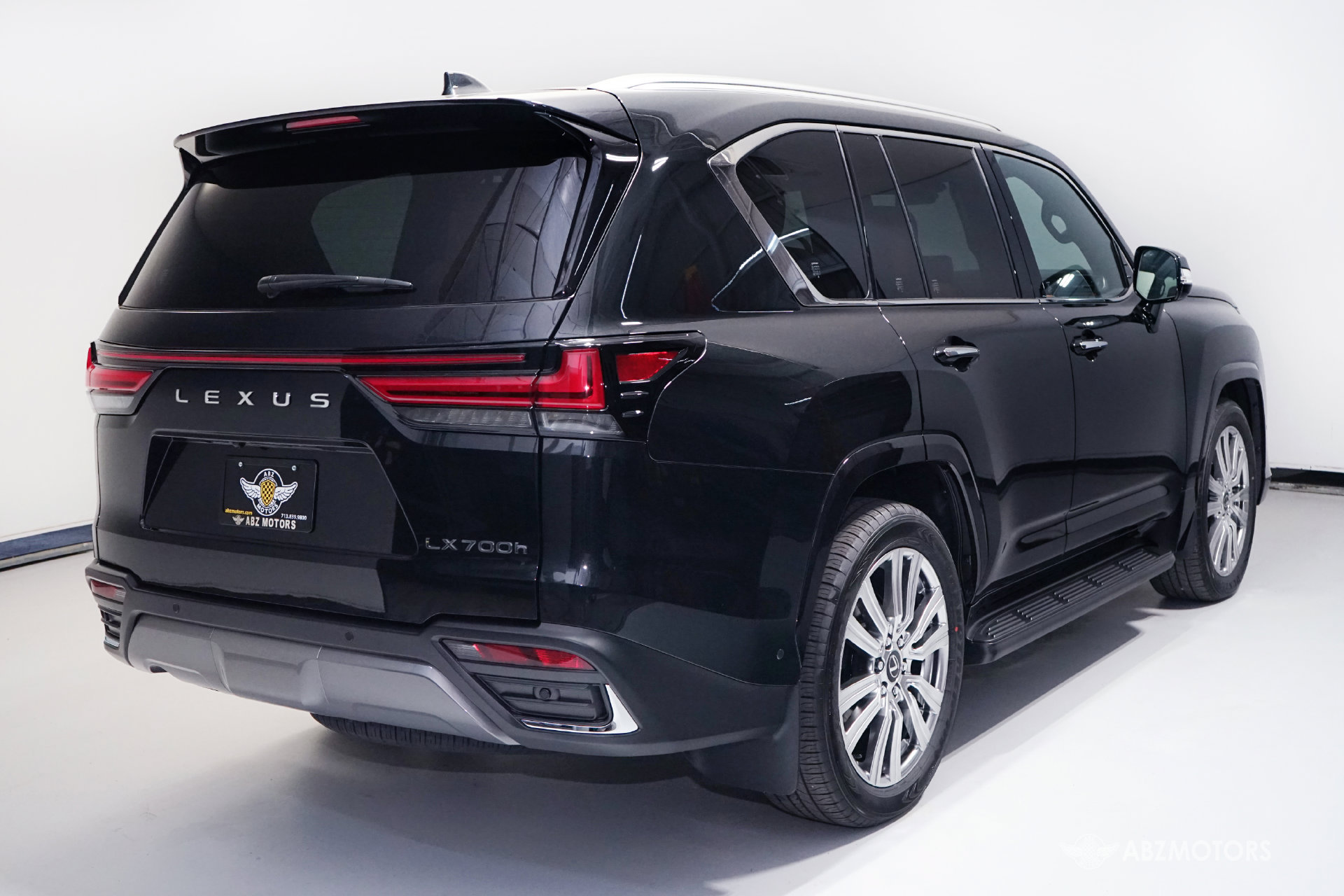 Used 2026 Lexus LX 700h Ultra Luxury AWD/4WD image 5