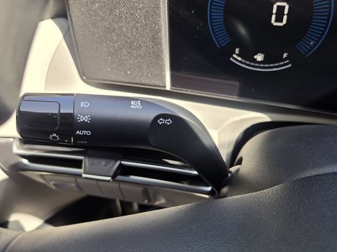 Used 2025 Hyundai Tucson SE FWD image 26