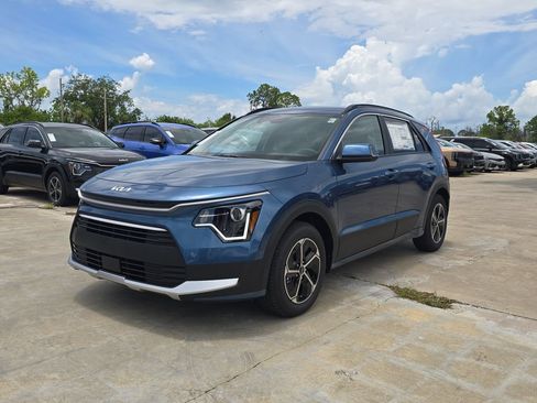 New 2026 Kia Niro EX FWD image 4