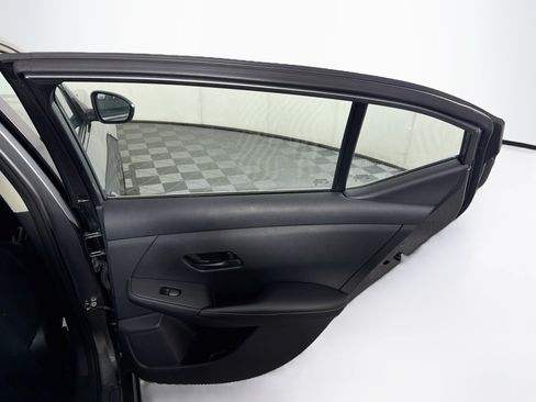 Used 2025 Nissan Sentra SV FWD image 28