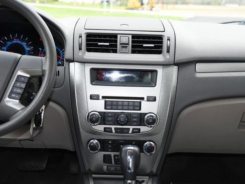 Used 2012 Ford Fusion SE FWD image 25