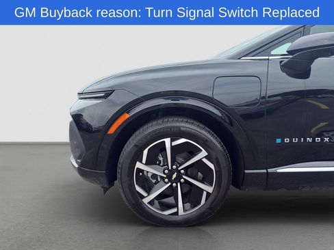 Used 2025 Chevrolet Equinox EV LT FWD image 20