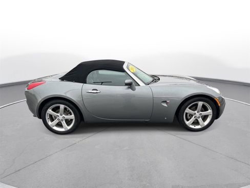 Used 2006 Pontiac Solstice Convertible w/ Premium Package image 6