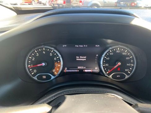Used 2016 Jeep Renegade Limited image 12