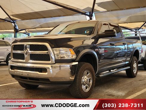 Used 2017 RAM 2500 Tradesman w/ Chrome Appearance Group AWD/4WD image 3