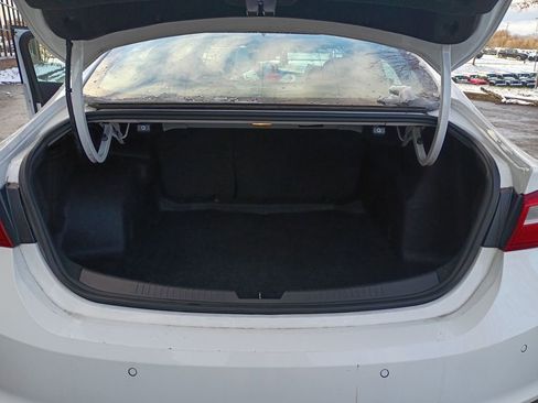 Used 2024 Chevrolet Malibu LT image 21