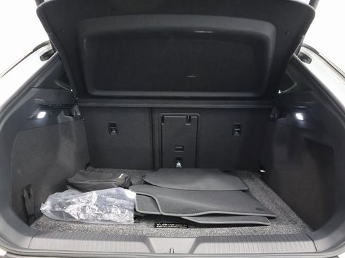 Used 2022 Volkswagen ID.4 Pro S w/ Gradient Package image 27