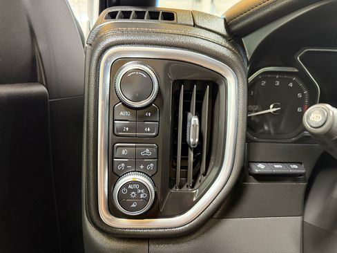 Used 2019 GMC Sierra 1500 AT4 w/ AT4 Premium Package image 14