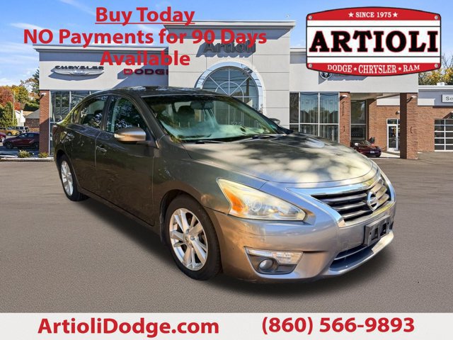 Used 2014 Nissan Altima 2.5 SV w/ Convenience Package FWD image 1