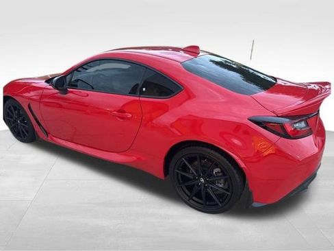 Used 2025 Toyota GR86 Premium RWD image 3