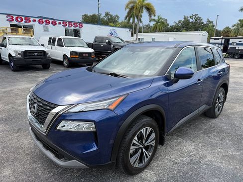 Used 2023 Nissan Rogue SV FWD image 4