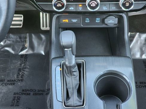 Used 2025 Honda Civic Sport image 29