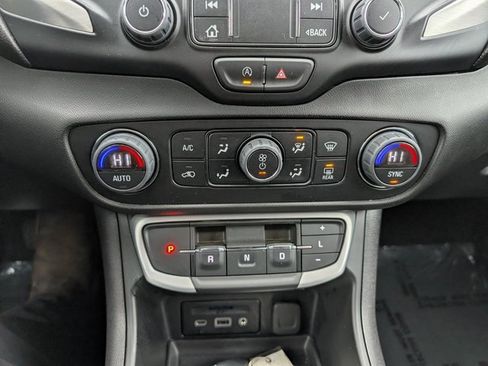 Certified 2023 GMC Terrain SLT image 21