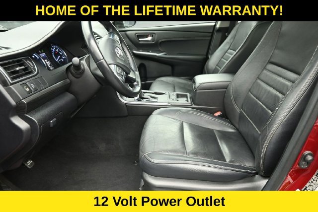 Used 2015 Toyota Camry XLE w/ Moonroof Package FWD image 14