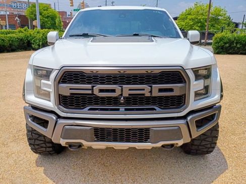 Used 2017 Ford F150 Raptor w/ Equipment Group 802A Luxury AWD/4WD image 21