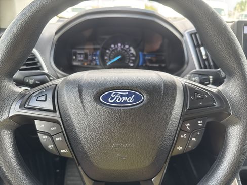 Used 2023 Ford Edge SE w/ Black Appearance Package AWD/4WD image 15