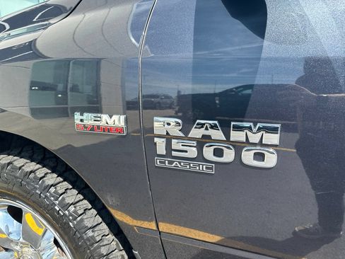 Used 2019 RAM 1500 Express w/ Express Value Package AWD/4WD image 12