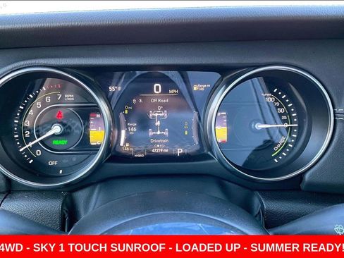 Used 2023 Jeep Wrangler Unlimited Sahara w/ Cold Weather Group AWD/4WD image 13