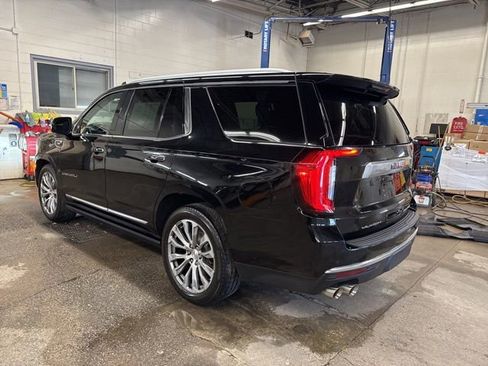 Used 2021 GMC Yukon Denali w/ Denali Ultimate Package AWD/4WD image 4