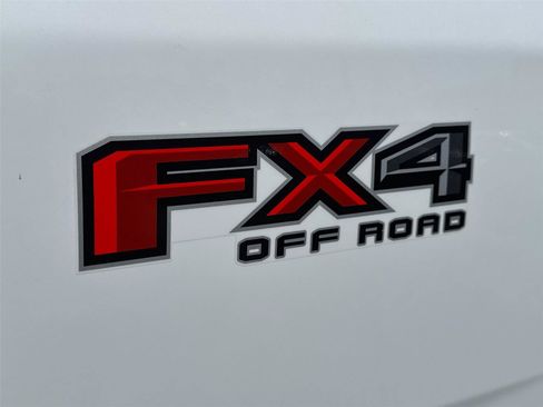 Used 2025 Ford Ranger XLT w/ FX4 Off-Road Package AWD/4WD image 8