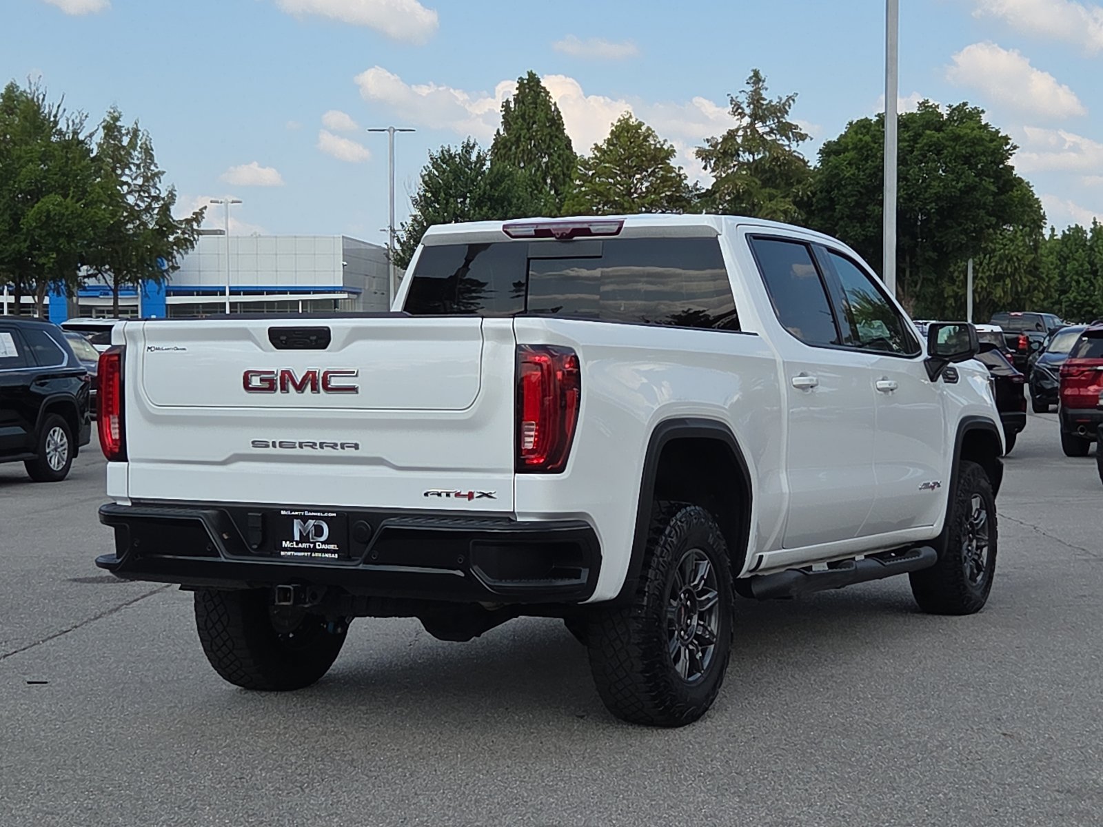 Used 2024 GMC Sierra 1500 AT4X AWD/4WD image 5