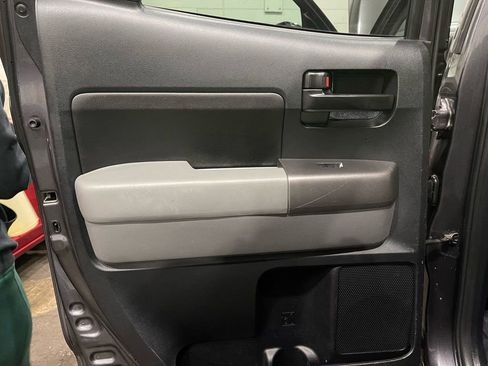 Used 2012 Toyota Tundra 4x4 Double Cab w/ Tow Pkg image 25