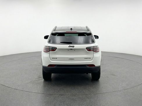 Used 2025 Jeep Compass Trailhawk AWD/4WD image 7