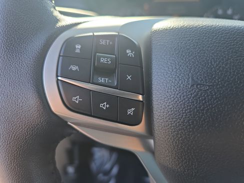 Used 2024 Ford Explorer XLT w/ Equipment Group 202A image 16