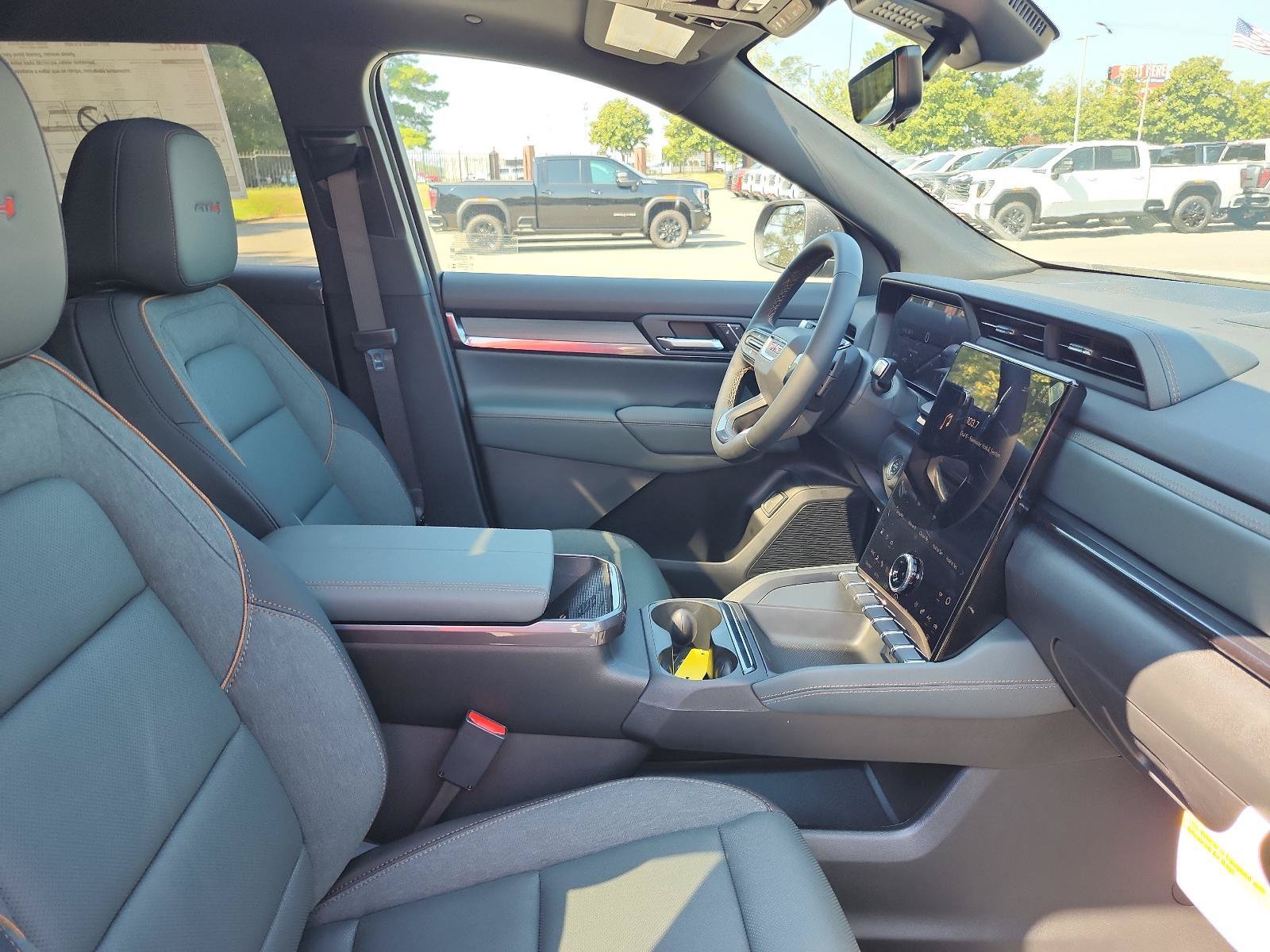 New 2027 GMC Terrain AT4 w/ Convenience Package III AWD/4WD image 6