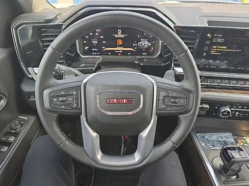 Used 2026 GMC Sierra 1500 Elevation AWD/4WD image 18