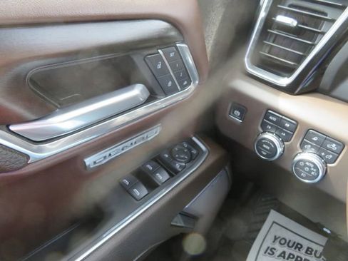 Used 2024 GMC Sierra 1500 Denali w/ Denali Reserve Package image 27