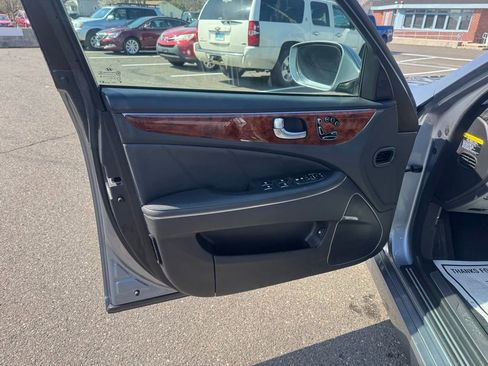 Used 2014 Hyundai Equus Signature RWD image 35