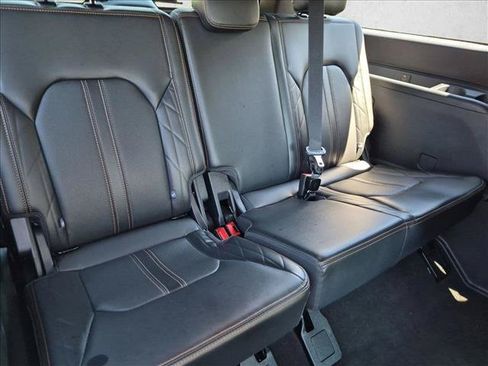 Used 2024 Ford Expedition Max Platinum AWD/4WD image 21
