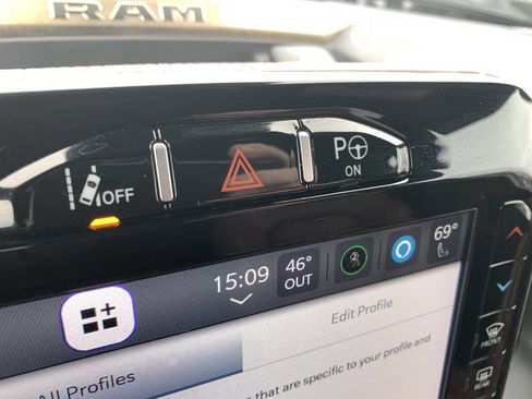 Used 2022 RAM 1500 Limited image 6