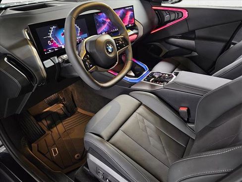 Used 2025 BMW X3 xDrive30i w/ Premium Package image 9