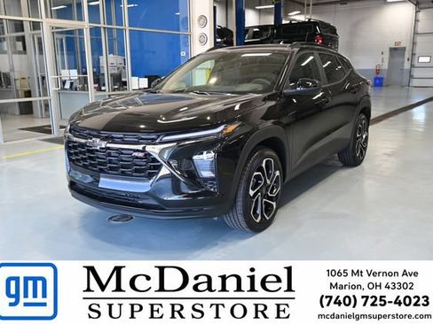 New 2026 Chevrolet Trax RS w/ Sunroof Package FWD image 1