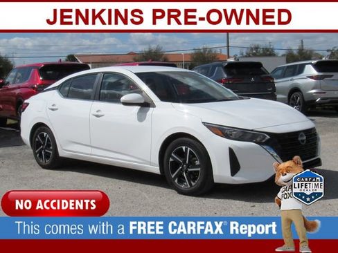 Used 2024 Nissan Sentra SV image 1