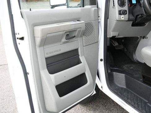 Used 2023 Ford E-350 and Econoline 350 Super Duty w/ Power Windows & Locks Group RWD image 32