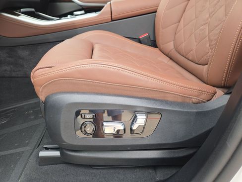 Used 2026 BMW X5 sDrive40i w/ M Sport Package RWD image 17