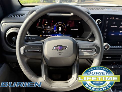 New 2025 Chevrolet Colorado Trail Boss w/ Midnight Edition image 13