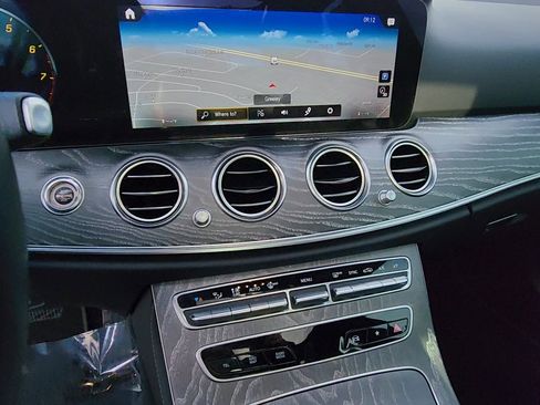 Used 2021 Mercedes-Benz E 350 4MATIC Sedan image 26