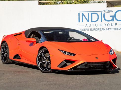 Used 2020 Lamborghini Huracan EVO image 6