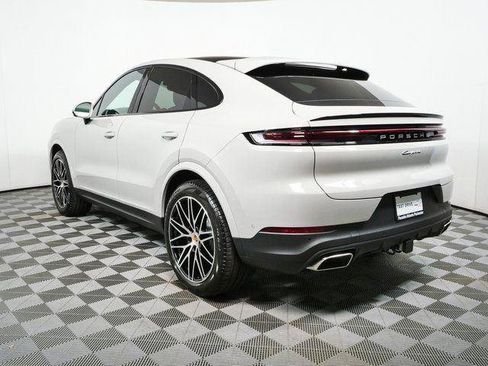 New 2026 Porsche Cayenne Coupe AWD/4WD image 3